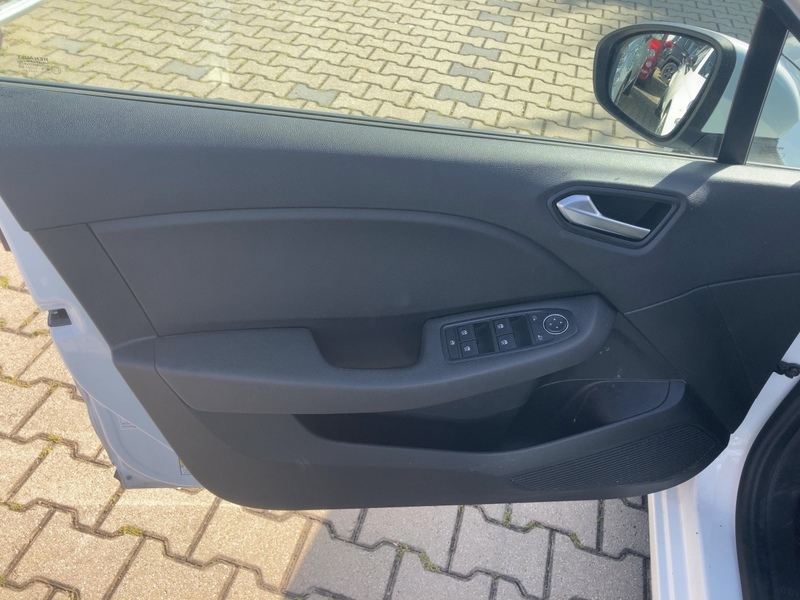 Fahrzeugabbildung Clio BUSINESS EDITION TCe 90 ( Bild 10 von 18