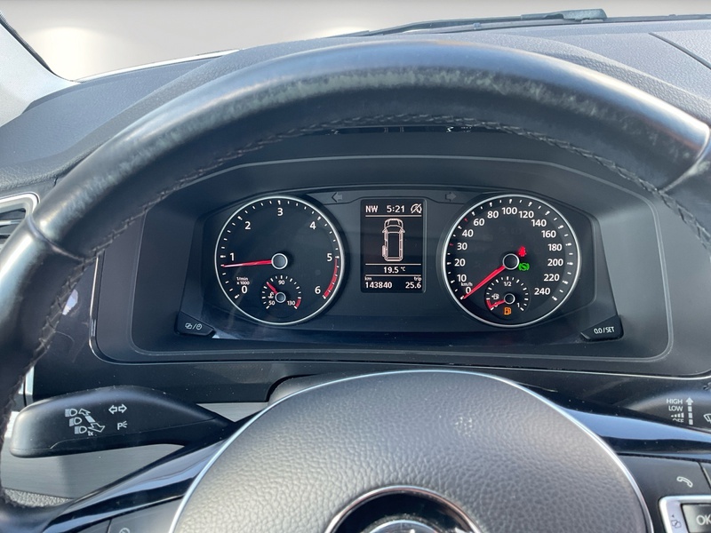 Fahrzeugabbildung T6 Multivan Comfortline /DSG Bild 12 von 17