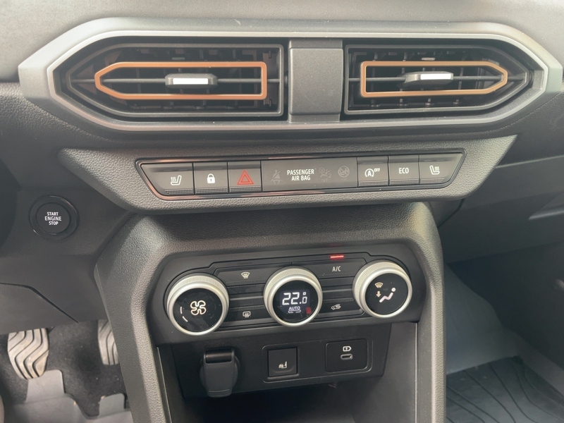 Fahrzeugabbildung Jogger +Klimaautomatik+Kamera+ Bild 40 von 49