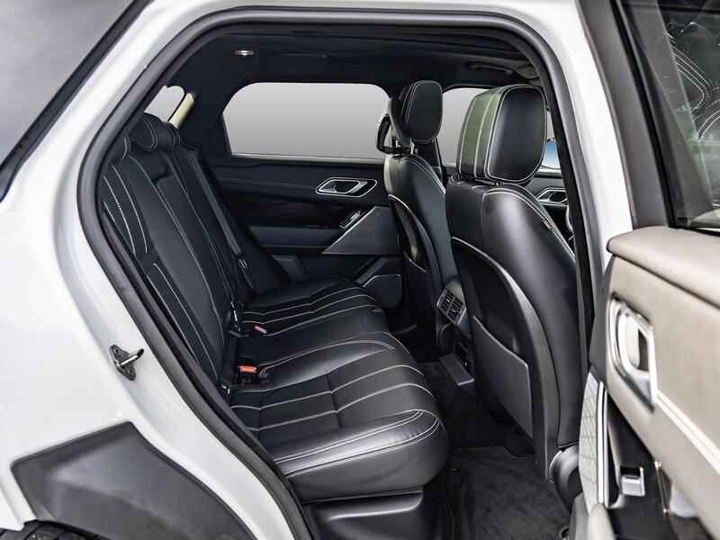 Fahrzeugabbildung Range Rover Velar WinterPaket AHK Bild 8 von 20