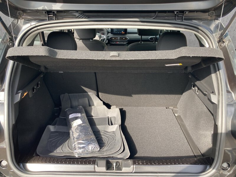 Fahrzeugabbildung Sandero III Stepway Extreme 1.0 TCe 90 Automatik Bild 15 von 15