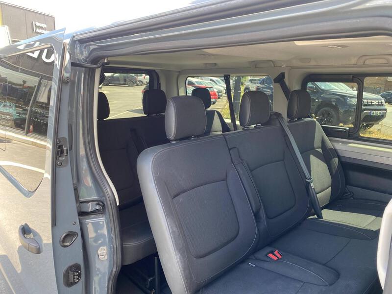 Renault Trafic Combi