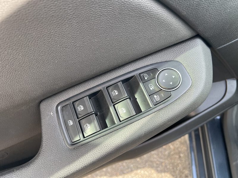 Fahrzeugabbildung Clio V 1.0 TCe 90 Intens Bild 8 von 15