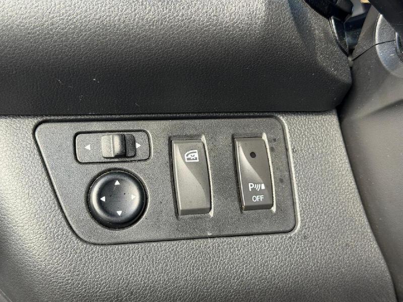 Fahrzeugabbildung Spring Essential Bild 15 von 17