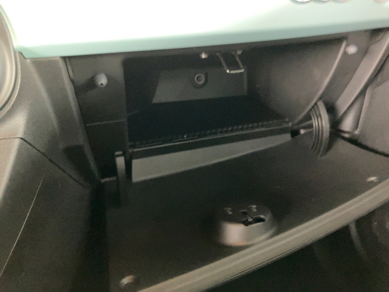 Fahrzeugabbildung 500 1.0 70PS Klima DAB+ Carplay Alufelgen Bild 19 von 20