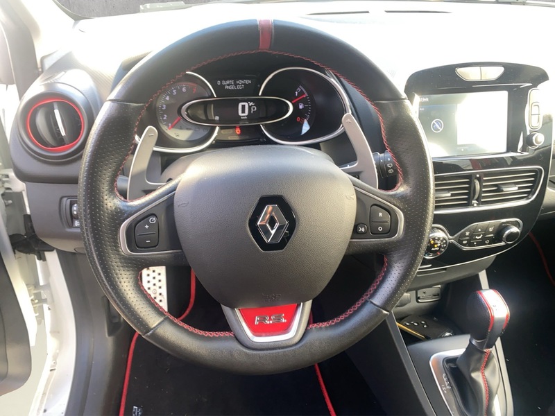 Fahrzeugabbildung Clio Sport TCe 200 Bild 10 von 15