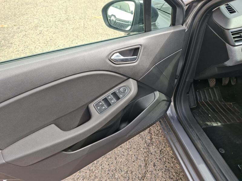 Renault Clio V