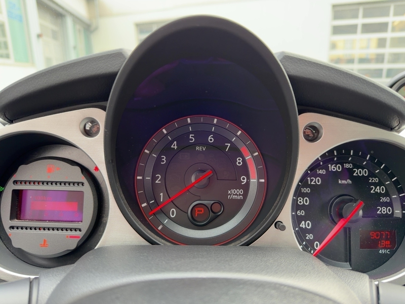 Fahrzeugabbildung 370Z BOSE/AUTOMATIK Bild 12 von 15