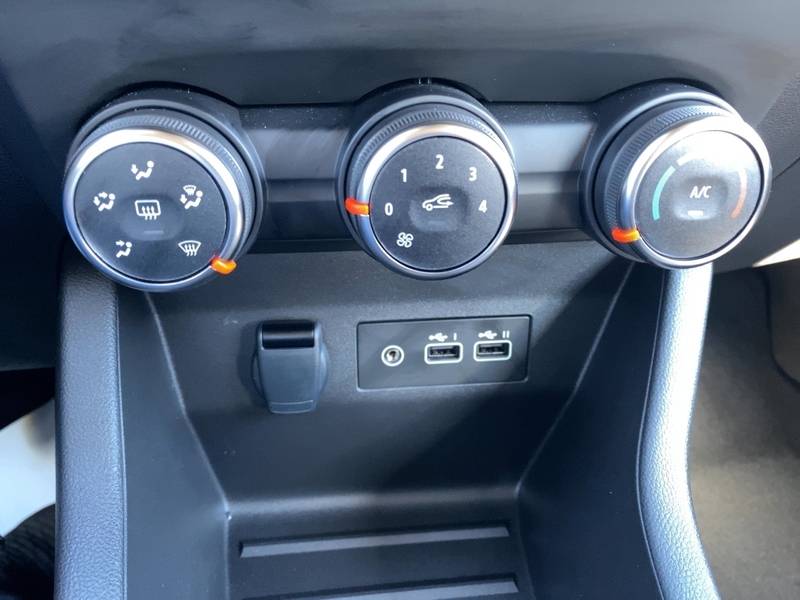 Fahrzeugabbildung Clio ABS Fahrerairbag ESP SERVO Bild 20 von 20