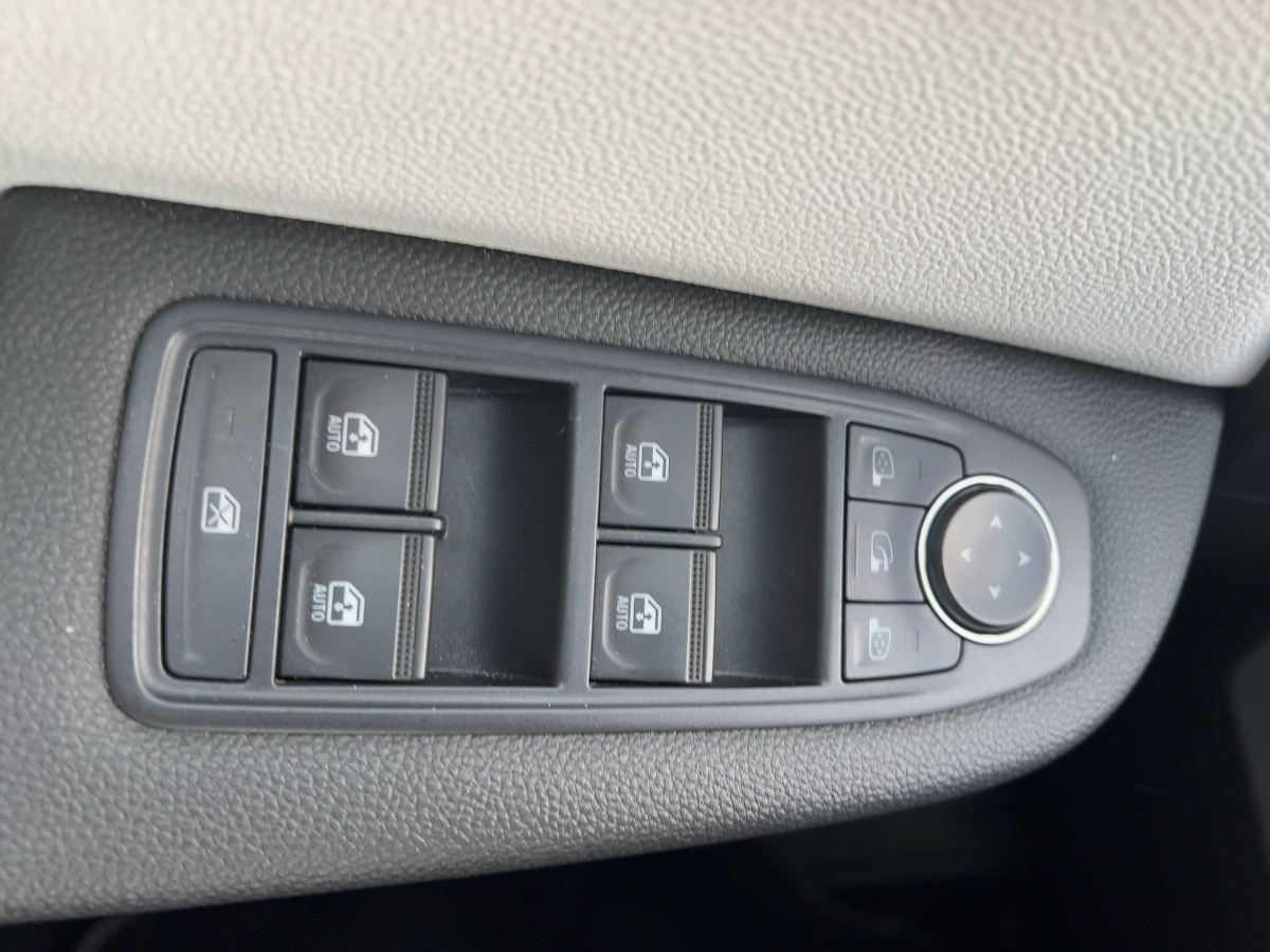 Renault Clio – Bild 13