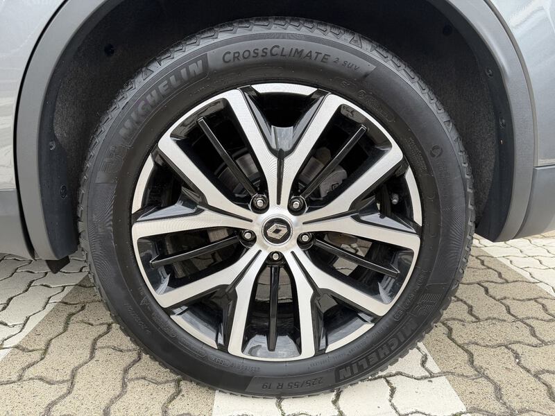Fahrzeugabbildung Koleos ++Automatik++ Bild 11 von 44