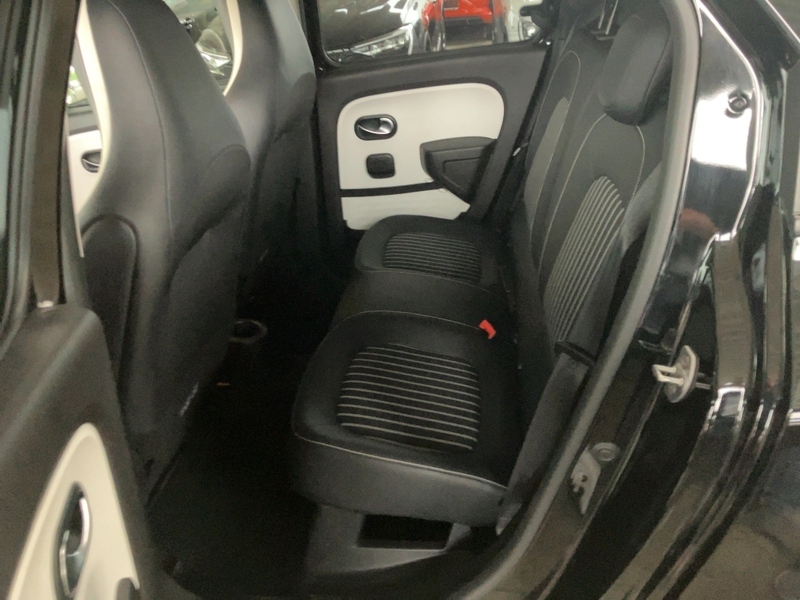 Fahrzeugabbildung Twingo E-TECH 100% el. TWINGO E-Tech 100% elektrisch Bild 8 von 17