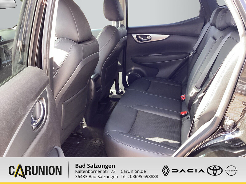 Fahrzeugabbildung Qashqai 1,7 dCi Tekna 4x4 Bild 8 von 12