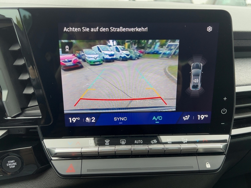 Fahrzeugabbildung Austral 1.3 TCE 160 EVOLUTION  Bild 15 von 21