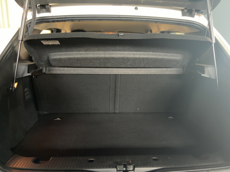 Fahrzeugabbildung Twingo Intens TCe 90 E Bild 6 von 16
