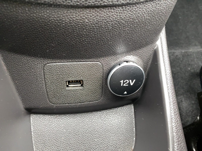 Fahrzeugabbildung Fiesta Celebration 1.0L 101PS Bild 19 von 20