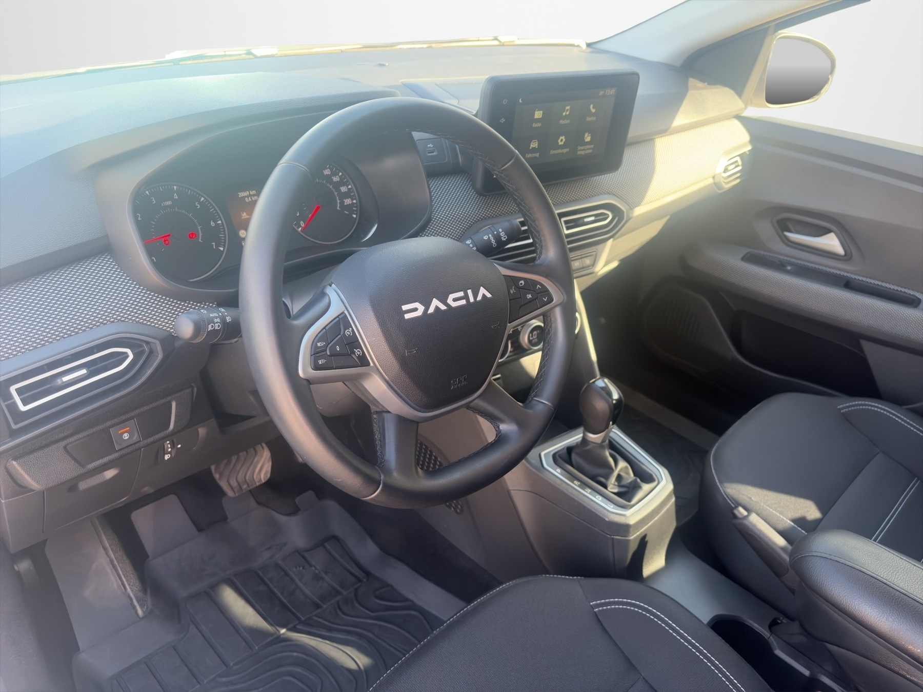 Dacia Sandero – Bild 14