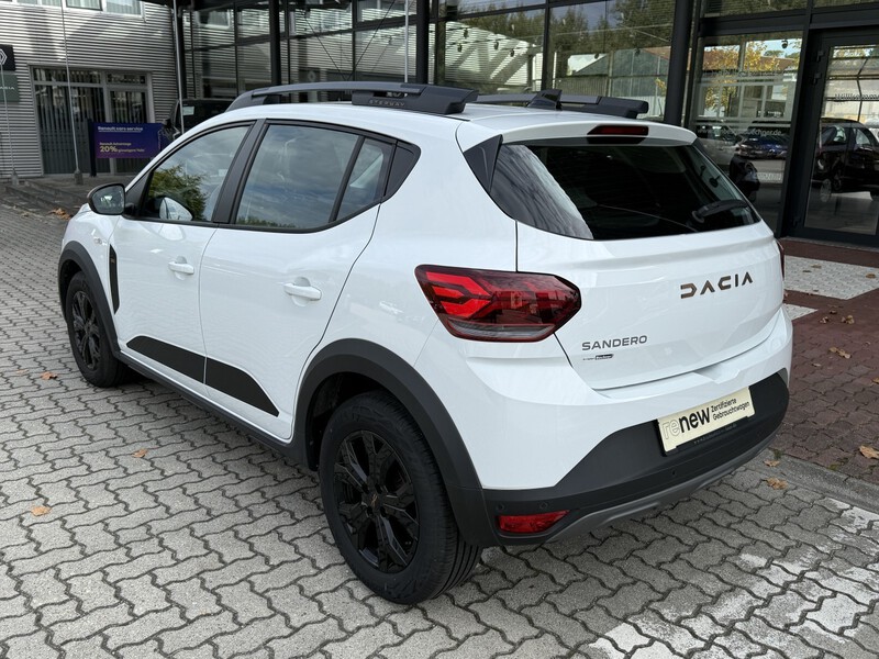 Fahrzeugabbildung Sandero Stepway Extreme+ TCe 100 ECO-G Bild 3 von 15