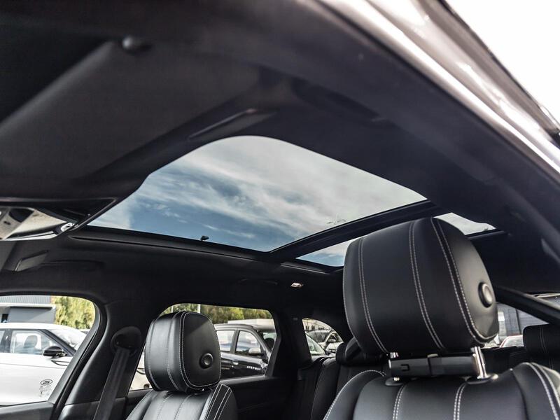 Fahrzeugabbildung Range Rover Velar WinterPaket AHK Bild 20 von 20