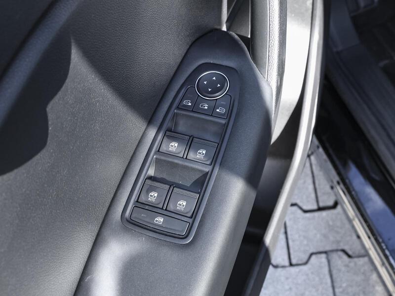 Fahrzeugabbildung Captur NAVI PDC Bild 8 von 15