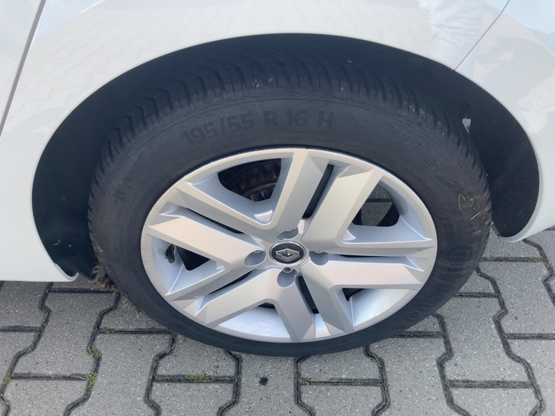 Fahrzeugabbildung Clio BUSINESS EDITION TCe 90 ( Bild 7 von 18