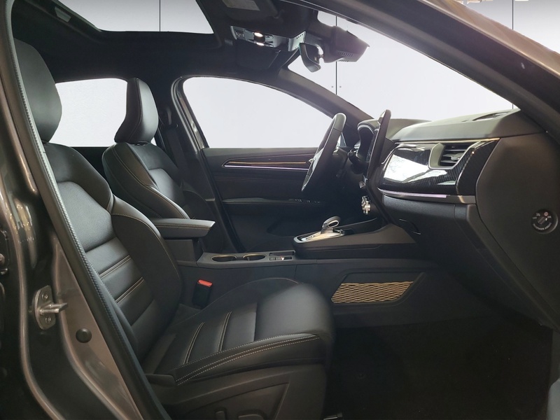 Fahrzeugabbildung Arkana E-TECH 145 E-Tech*AHK*NAVI* Bild 7 von 15