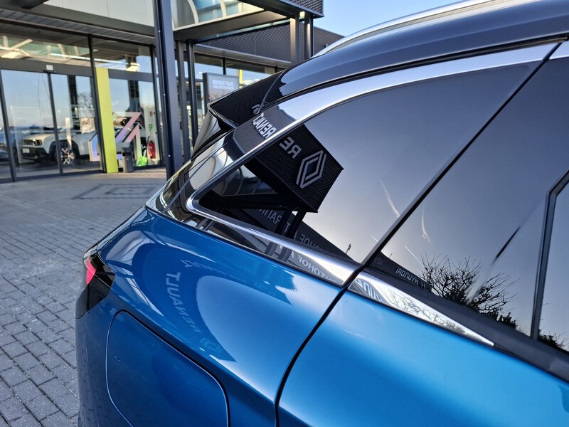 Fahrzeugabbildung Austral Techno Full Hybrid E-Tech 200 Bild 42 von 44