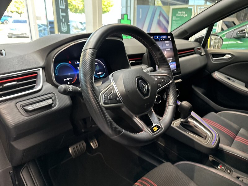 Fahrzeugabbildung Clio R.S. LINE E-TECH 145 Bild 34 von 50