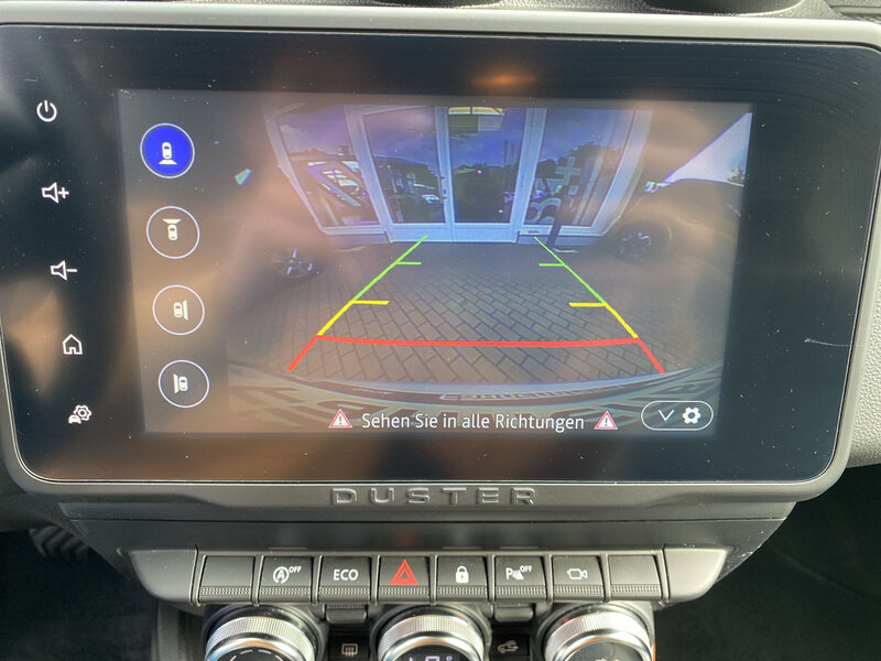 Fahrzeugabbildung Duster Scheckheft 360° Navi PDC Bild 19 von 20