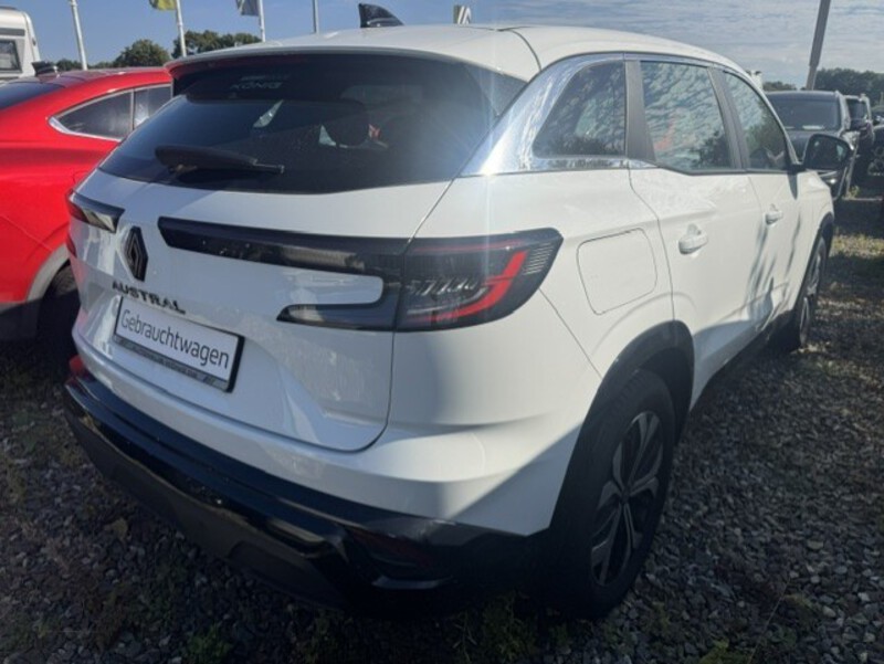 Fahrzeugabbildung Austral Equilibre Mild Hybrid Bild 4 von 20