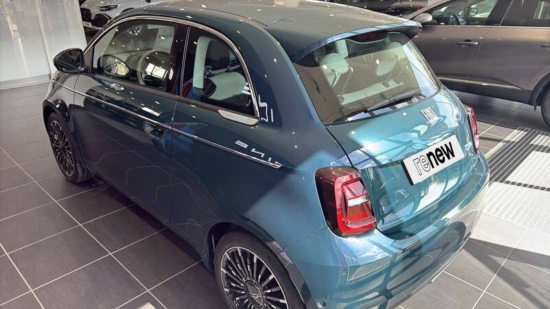 Fiat 500e Berline MY22 Serie 1 Step 1