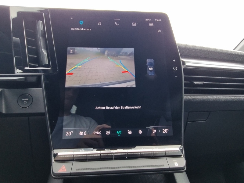Fahrzeugabbildung Megane E-TECH TECHNO EV60 220hp optimum charge Bild 18 von 20