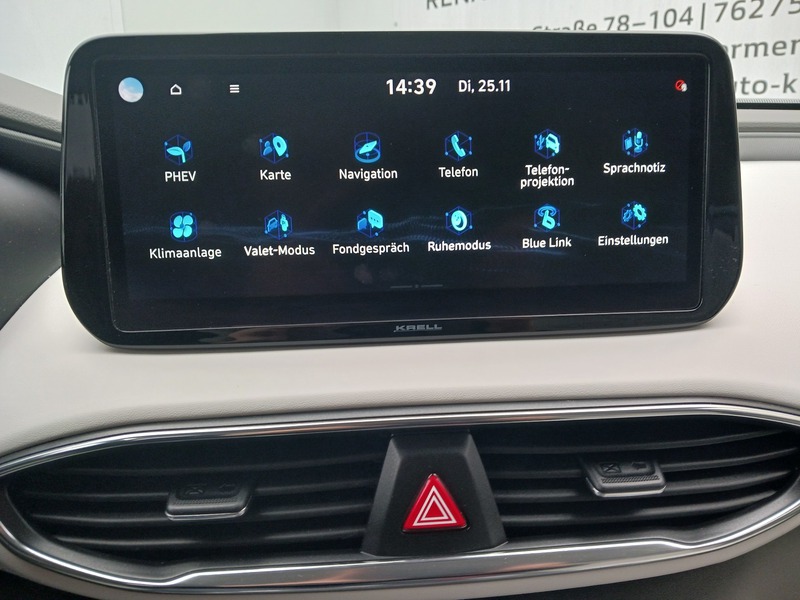 Fahrzeugabbildung SANTA FE 1.6 T-GDI Signature 4WD Plug-In-Hybrid  Bild 24 von 30