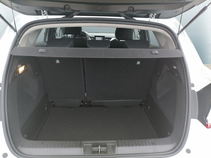 Fahrzeugabbildung Captur 1.3 TCe 140 Mild-Hybrid Bild 6 von 15