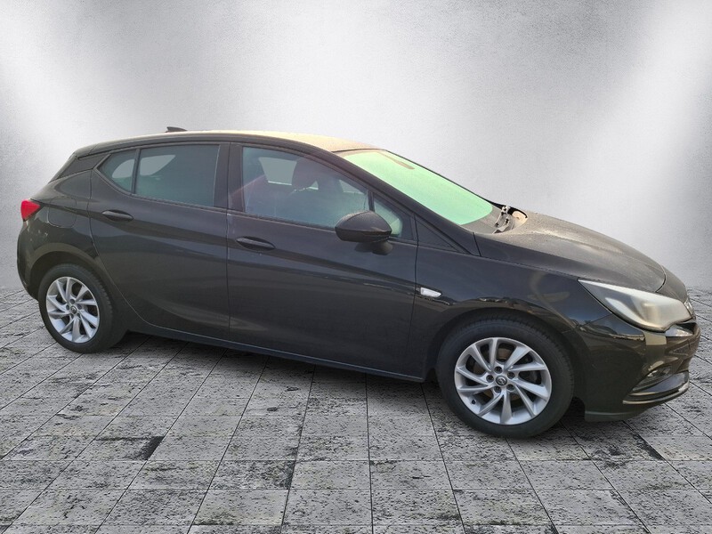Fahrzeugabbildung Astra K 1.4 Turbo ON Start/Stop Limousine Bild 2 von 14