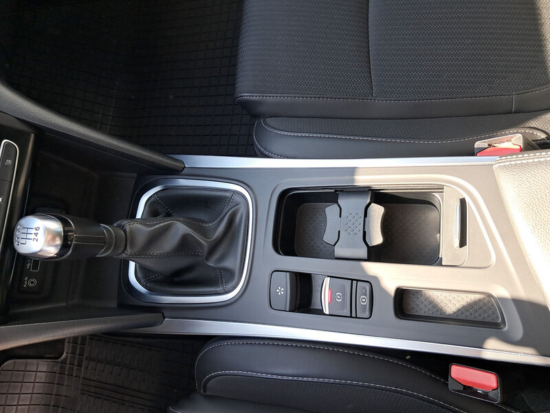 Fahrzeugabbildung Megane PDC SHZ Navi Bild 15 von 19