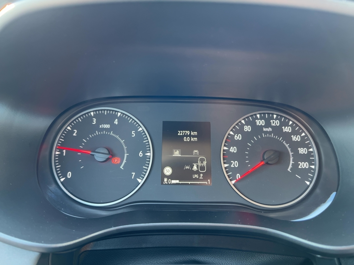 Dacia Sandero – Bild 7