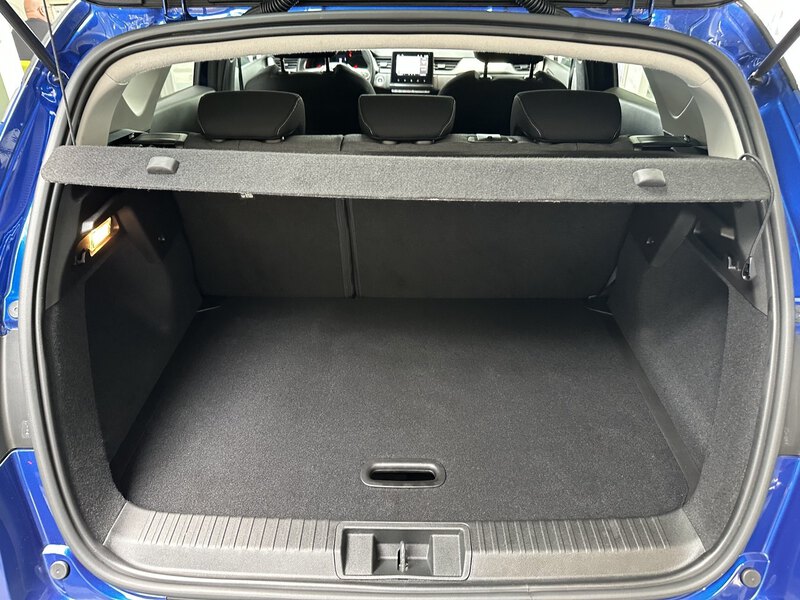 Fahrzeugabbildung Captur EXPERIENCE TCe 90 Bild 23 von 50