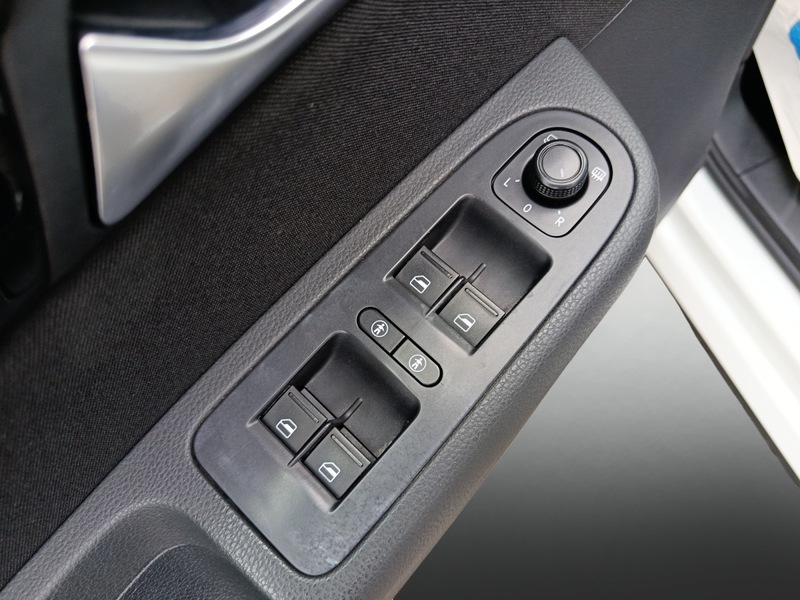 Fahrzeugabbildung Alhambra 1.4 TSI Style Start&Stop Bild 14 von 17
