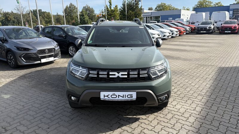 Fahrzeugabbildung Duster 4x4 Bild 7 von 20