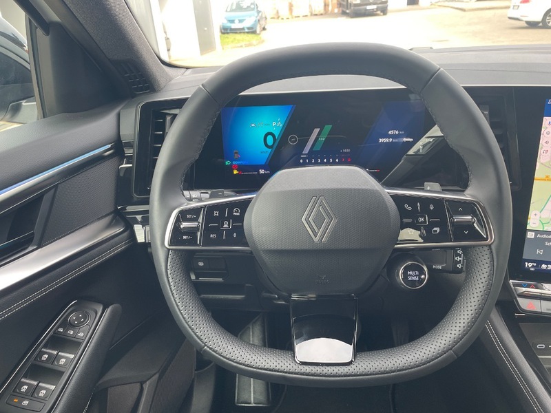 Fahrzeugabbildung Austral 1.3 TCe 160 Mild-Hybrid Techno Bild 12 von 50