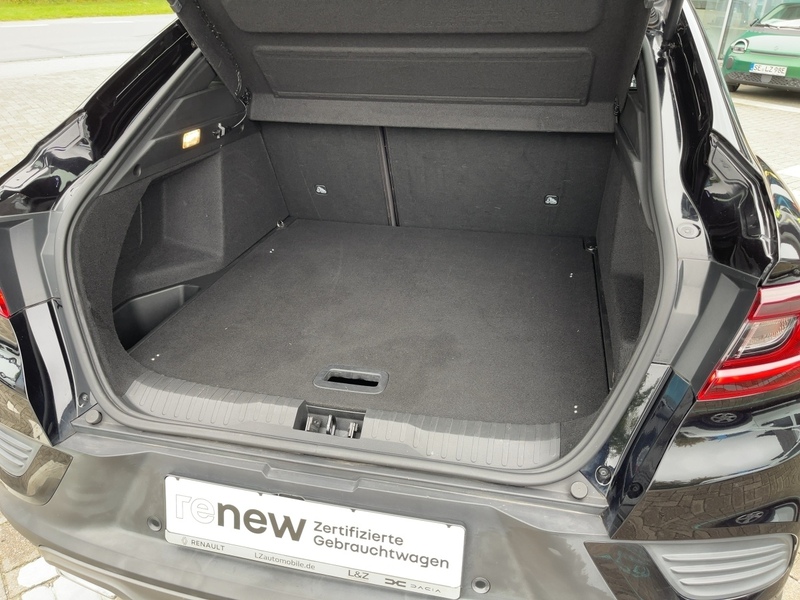 Fahrzeugabbildung Arkana R.S. Line 1.3 TCe 140 Bild 13 von 15