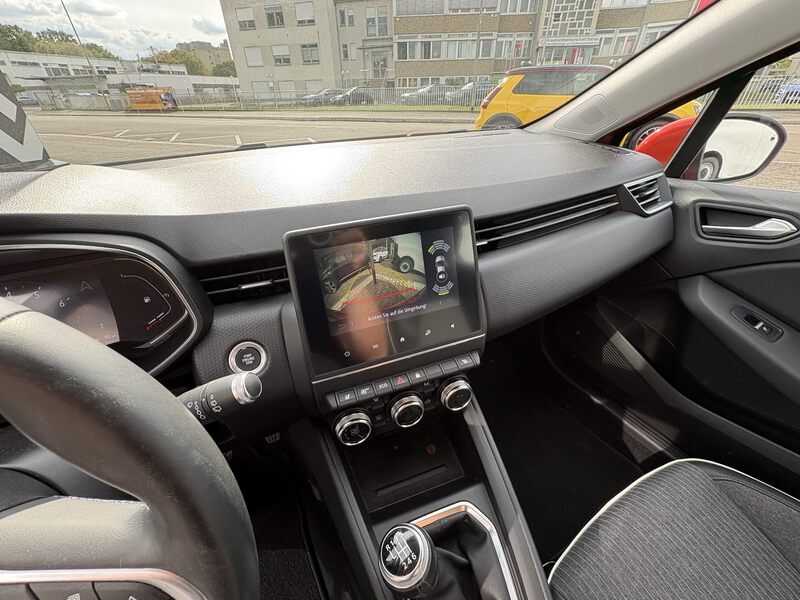 Fahrzeugabbildung Clio V 1.0 TCe 90 Intens Bild 15 von 18