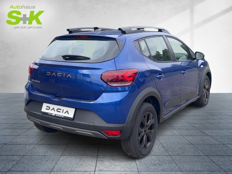 Fahrzeugabbildung Sandero Stepway Extreme TCe 110 **Navi *Sitzh.** Bild 4 von 15