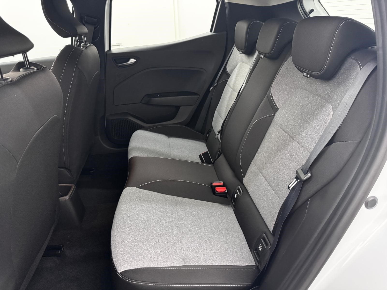 Renault Clio – Bild 9