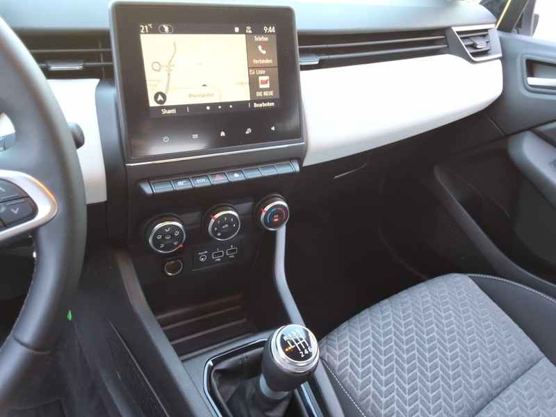Fahrzeugabbildung Clio V TCe 90 Evolution Bild 15 von 15