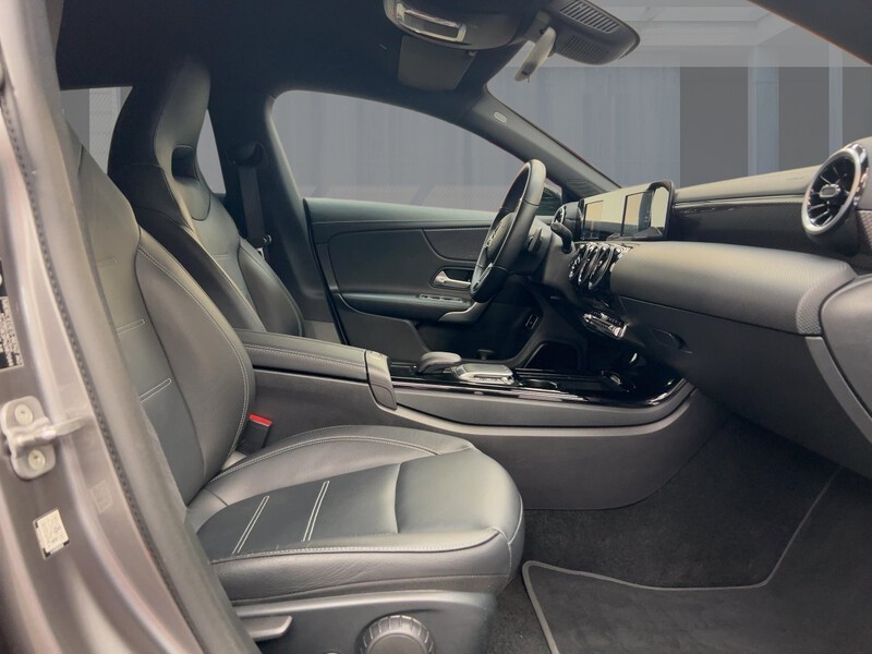 Fahrzeugabbildung CLA 200 Shooting Brake Vollleder Schwarz Bild 8 von 20