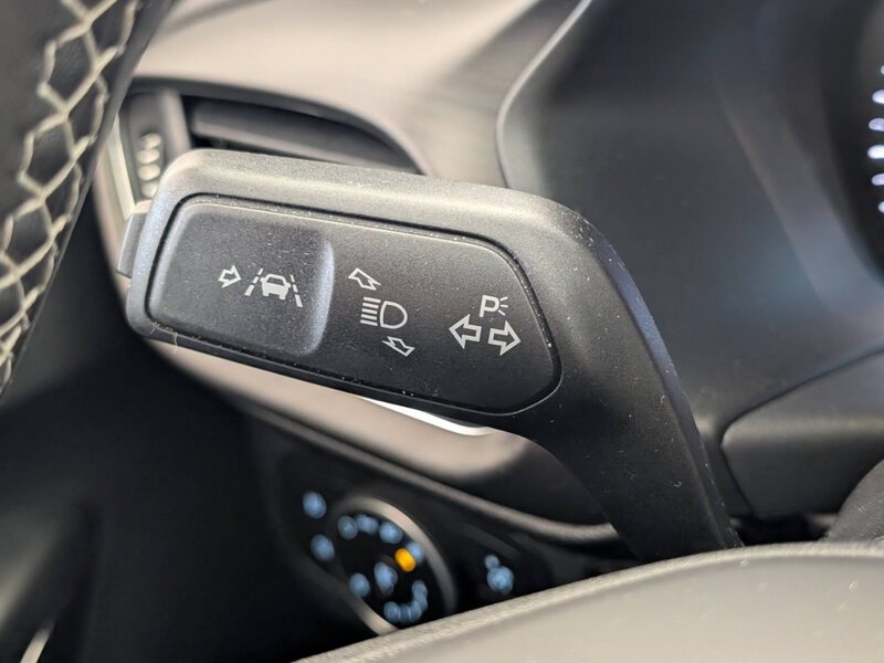 Fahrzeugabbildung Puma 1.0 EcoBoost MHEV Titanium X Massage B&O Bild 41 von 49