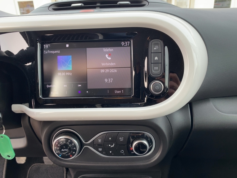 Fahrzeugabbildung Twingo ABS Fahrerairbag ESP SERVO ZV Bild 11 von 21