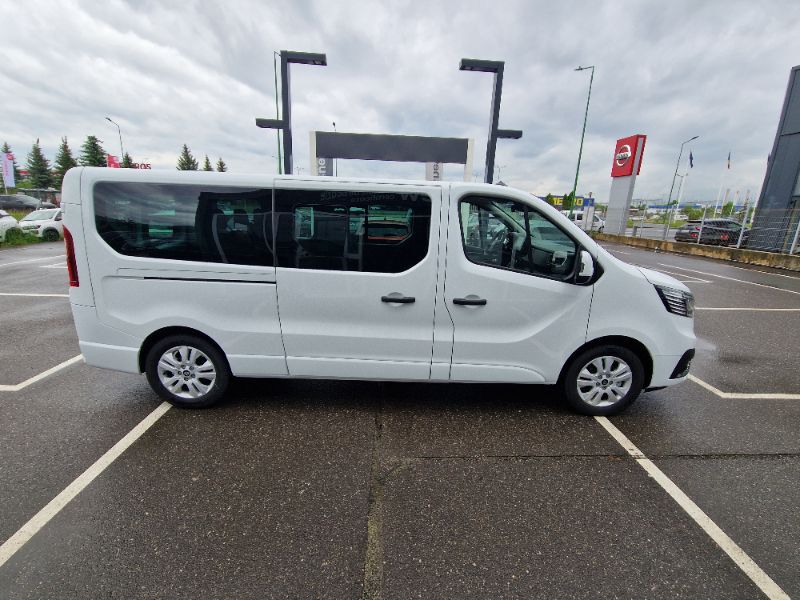 RENAULT Trafic 2024 — imagine 5